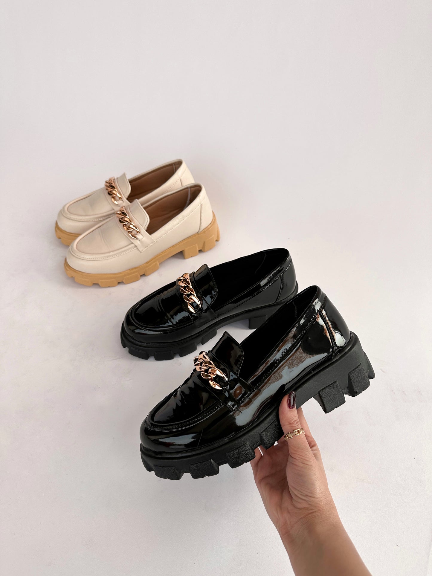 Off-white Chain Loafer Shoes