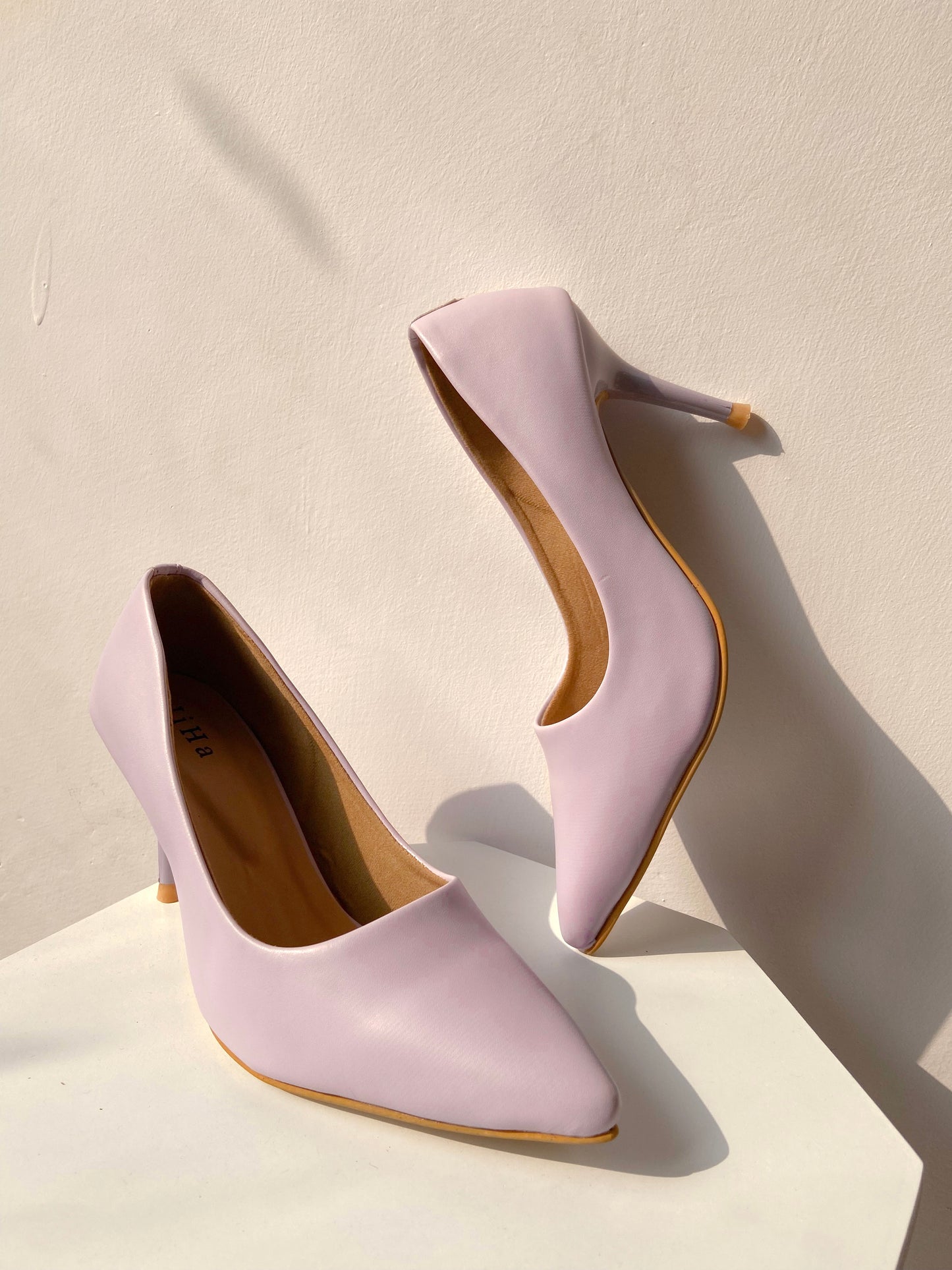 Lilac Solid Pencil Pumps Heels