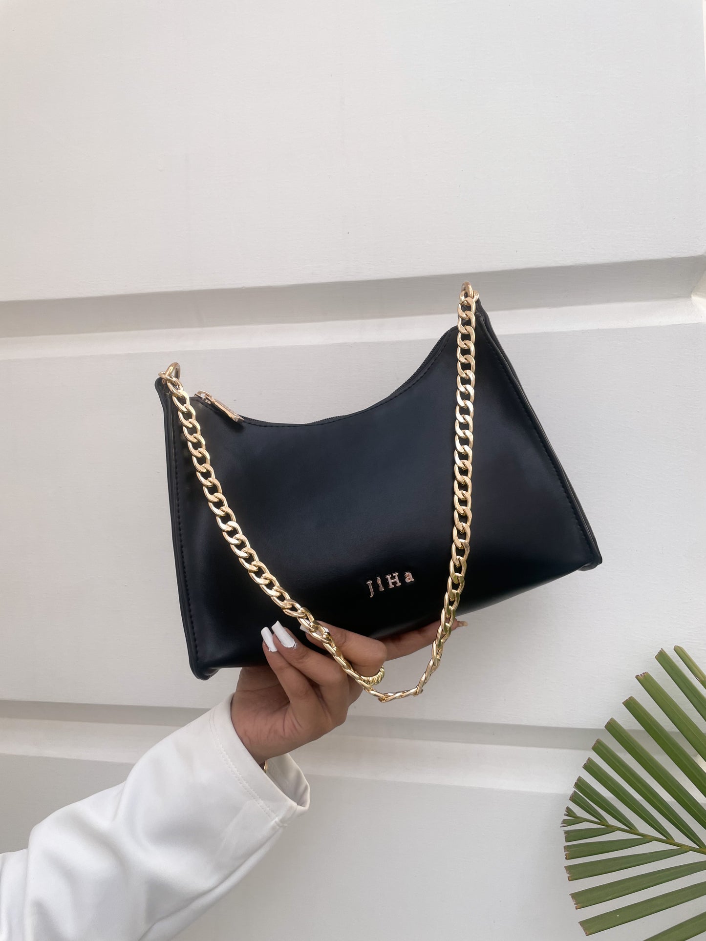 Black Chain Baguette Shoulder Bag