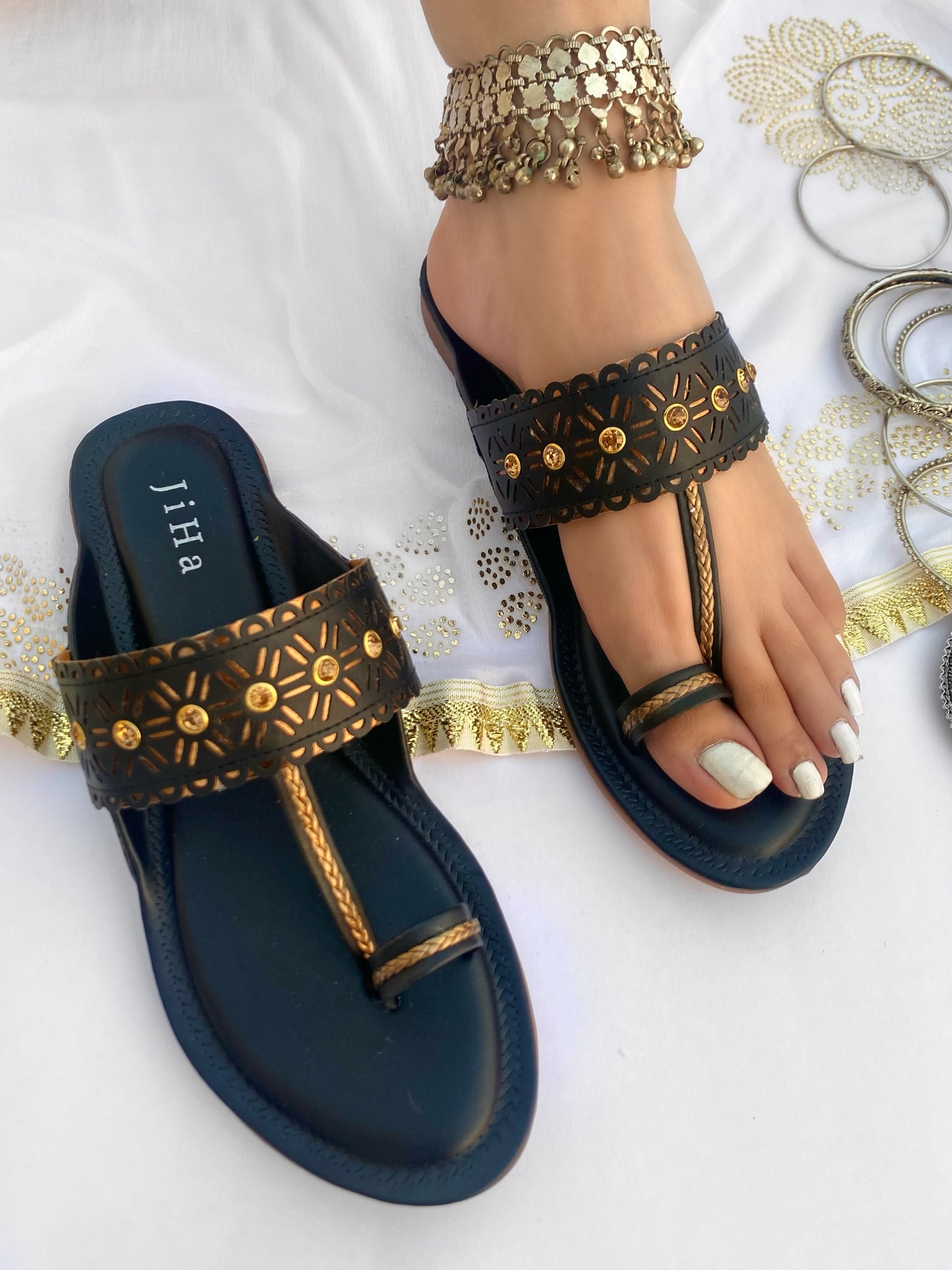 Black Gold Stone Kohlapuri Chappal