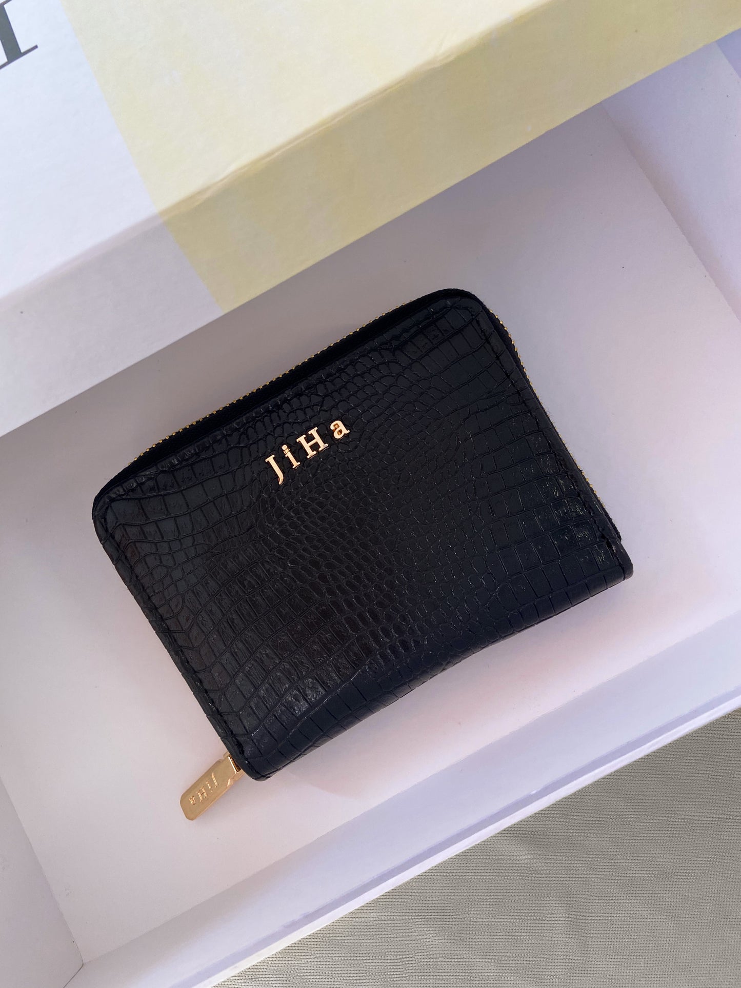 Jiha Black Croc Pattern Premium Wallet